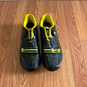 Pro Black & Yellow Cycling Shoe men’s size 11